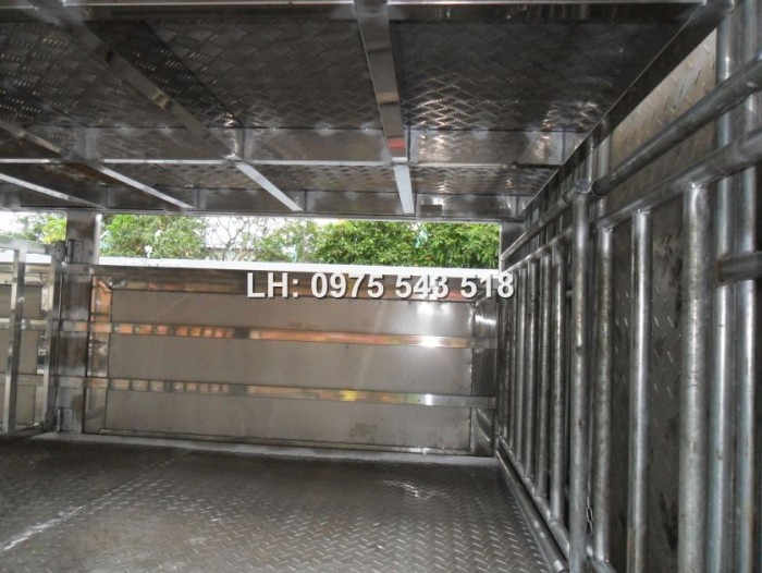 Bán xe tải 6 tấn  chở Heo Hino FC thùng dài 6.8m, có sẵn giao ngay