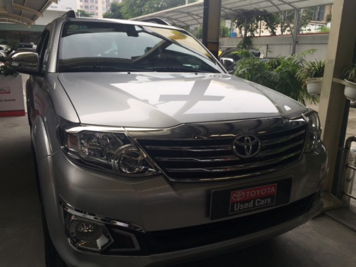 Bán Xe Fortuner 1 Cầu Màu Bạc, 2015