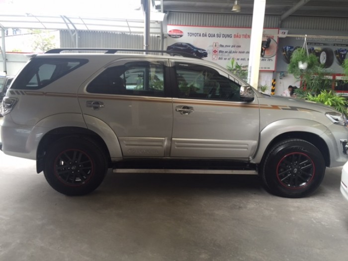 Bán Xe Fortuner 1 Cầu Màu Bạc, 2015