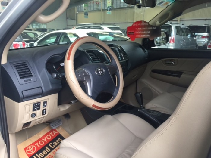 Bán Xe Fortuner 1 Cầu Màu Bạc, 2015