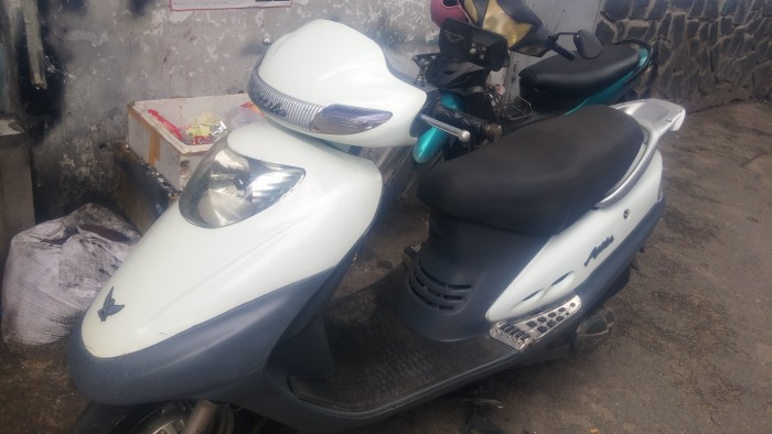 Attila màu trắng số 70xx 3030
