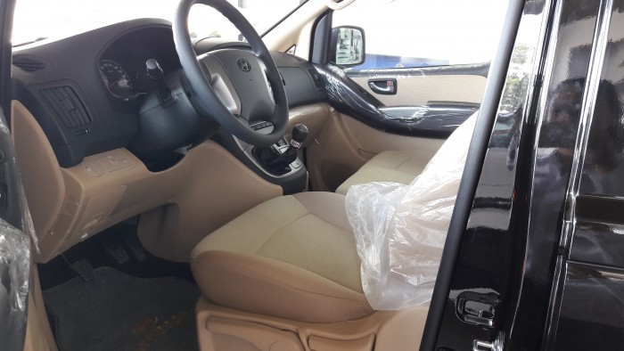 Bán xe Hyundai Starex 9c dầu đen mới 100%, chỉ 963tr, hỗ trợ tối đa, thủ tục đơn giản