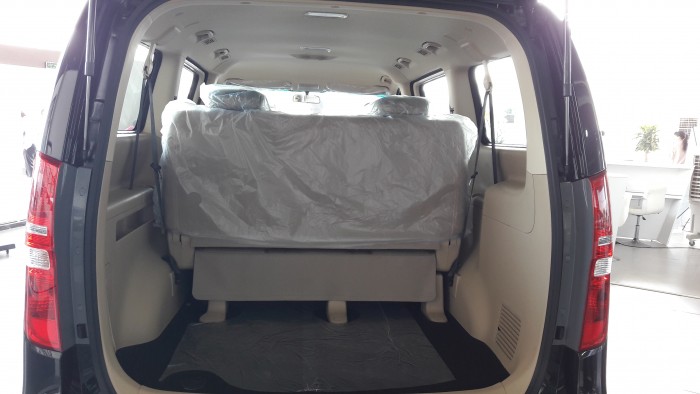 Bán xe Hyundai Starex 9c dầu đen mới 100%, chỉ 963tr, hỗ trợ tối đa, thủ tục đơn giản