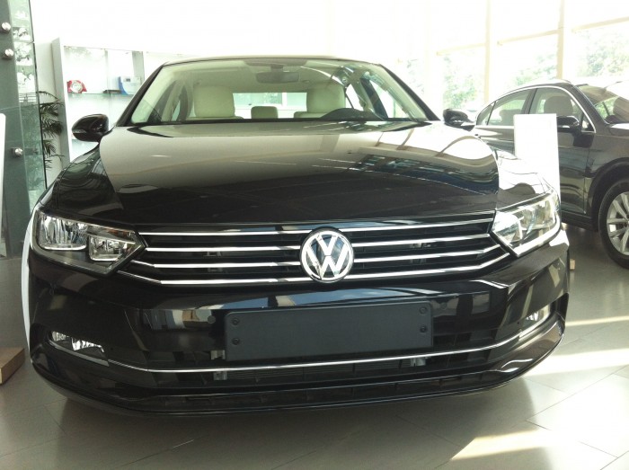 Bán xe VW TOUAREG 3.6 V6 FSI Cam kết giá tốt nhất.