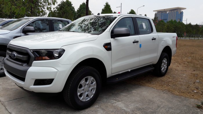 Ford ranger XLS MT 4x2 2016 giá tốt nhất Miền Nam vay lãi suất thấp