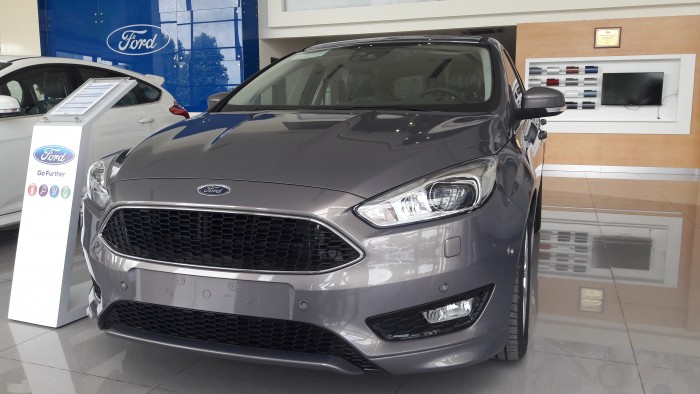 Ford Focus 1.5 Ecoboost  2016 giá tốt nhất Miền Nam vay lãi suất cực thấp