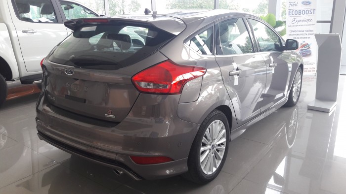 Ford Focus 1.5 Ecoboost  2016 giá tốt nhất Miền Nam vay lãi suất cực thấp