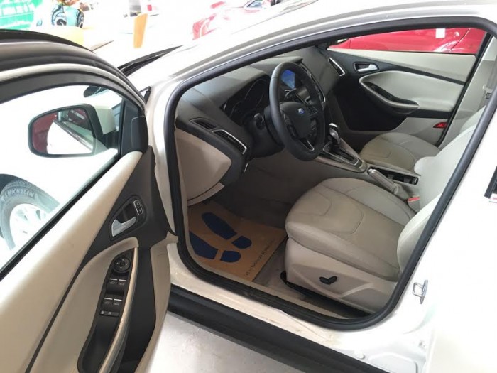Giá sốc Focus Focus 1.6 AT 2016 thấp nhất, khuyến mãi hấp dẫn nhất