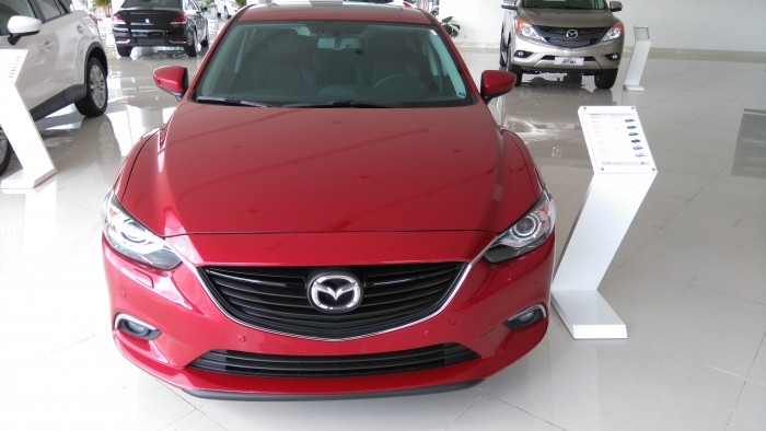 Mazda 6 full option, ưu đãi khủng, xe đủ màu, giao xe ngay