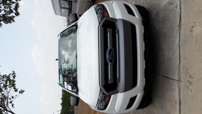Xe Ford Ranger XLS 4x2 AT. Đủ màu giao ngay. Hỗ trợ trả góp ngân hàng