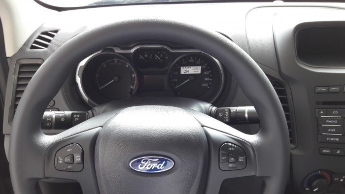 Xe Ford Ranger XLS 4x2 AT. Đủ màu giao ngay. Hỗ trợ trả góp ngân hàng