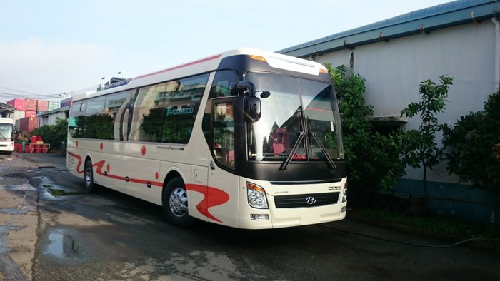Xe giường nằm hyundai máy 380ps
