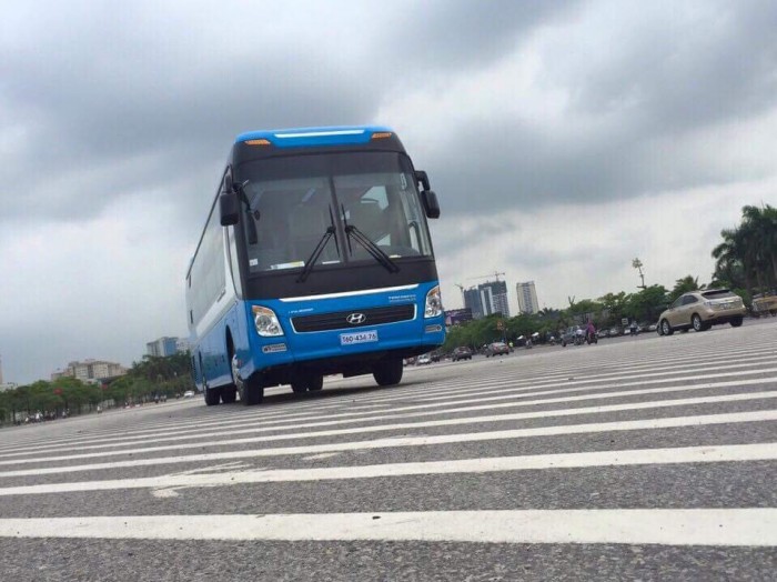 Xe giường nằm hyundai máy 380ps