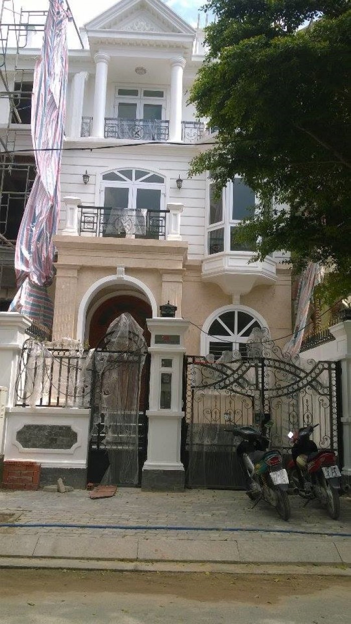 Nhà cho thuê nguyên căn đường số 2, khu garden hill, DT 6x19m