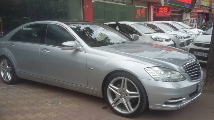 Cần bán mercedes benz s400 đời 2009 , màu trắng xe nhập khẩu