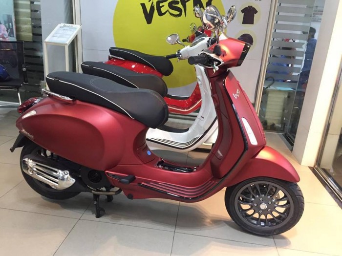 Bán xe vespa Sprint ABS tại hcm nhận Voucher và quà tặng khủng