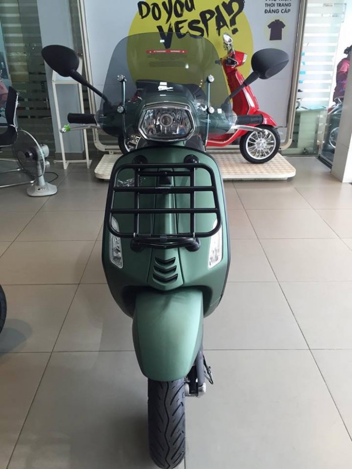 Bán xe vespa Sprint ABS tại hcm nhận Voucher và quà tặng khủng