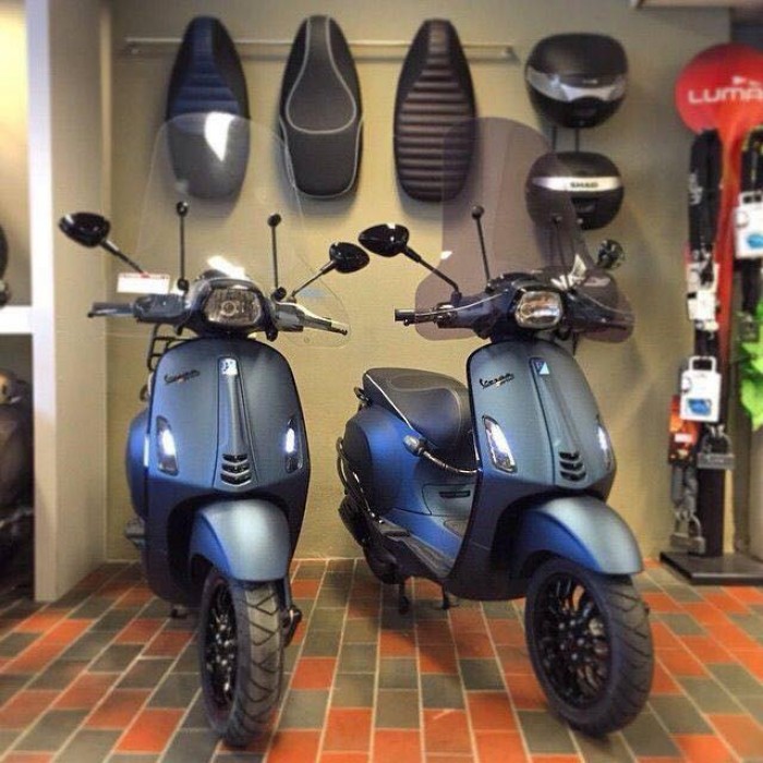 Bán xe vespa Sprint ABS tại hcm nhận Voucher và quà tặng khủng