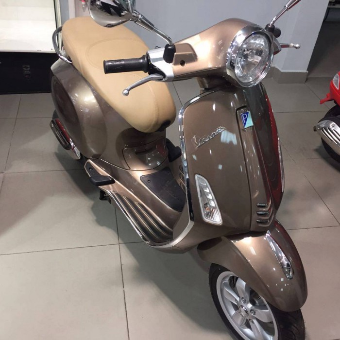 Bán xe vespa Sprint ABS tại hcm nhận Voucher và quà tặng khủng