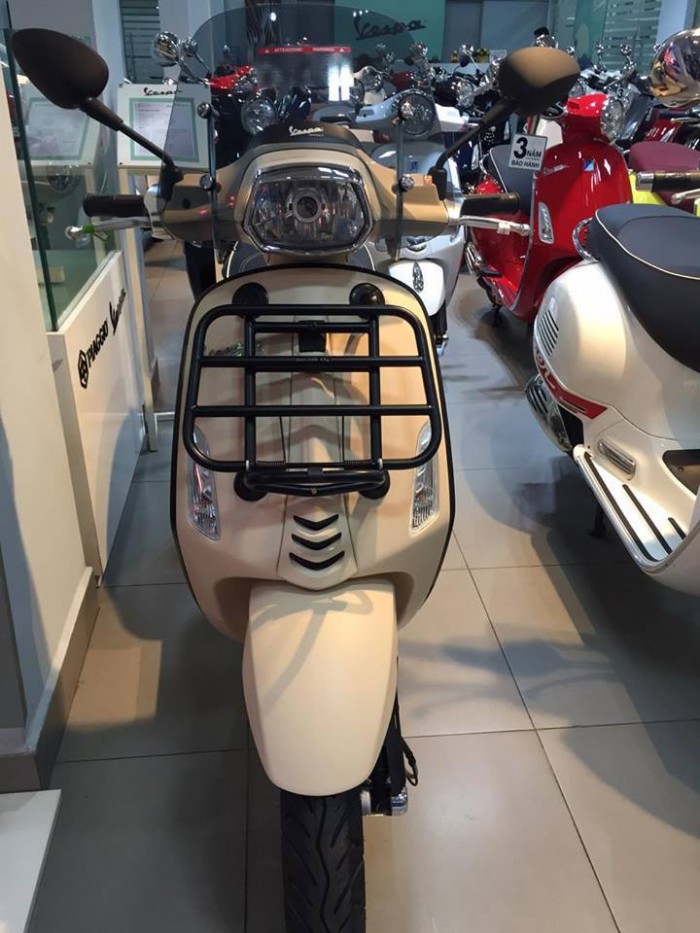 Bán xe vespa Sprint ABS tại hcm nhận Voucher và quà tặng khủng