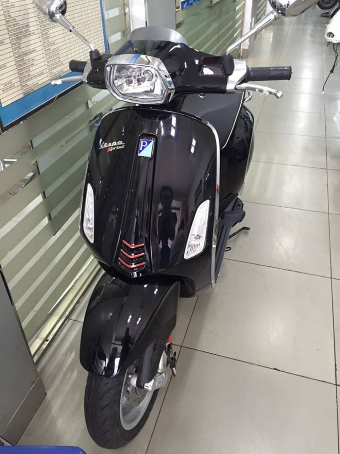 Bán xe vespa Sprint ABS tại hcm nhận Voucher và quà tặng khủng