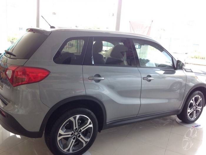 Bán xe Suzuki Vitara màu ghi nòng súng