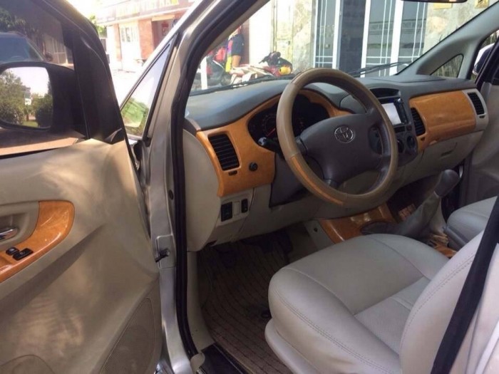 Cần bán xe innova G 2008 Fom 2009 xe chính chủ