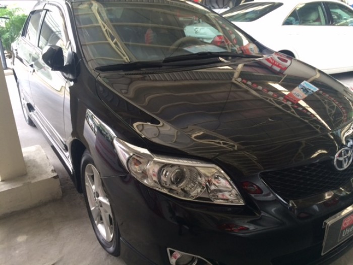 Bán Xe Altis 2.0 Màu Đen 2010