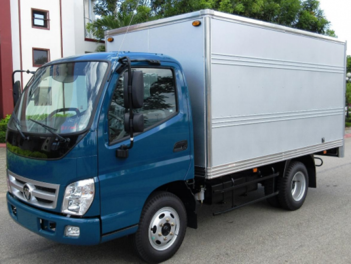 Xe tải OLLIN345 2,4 tấn đi được trong thành phố