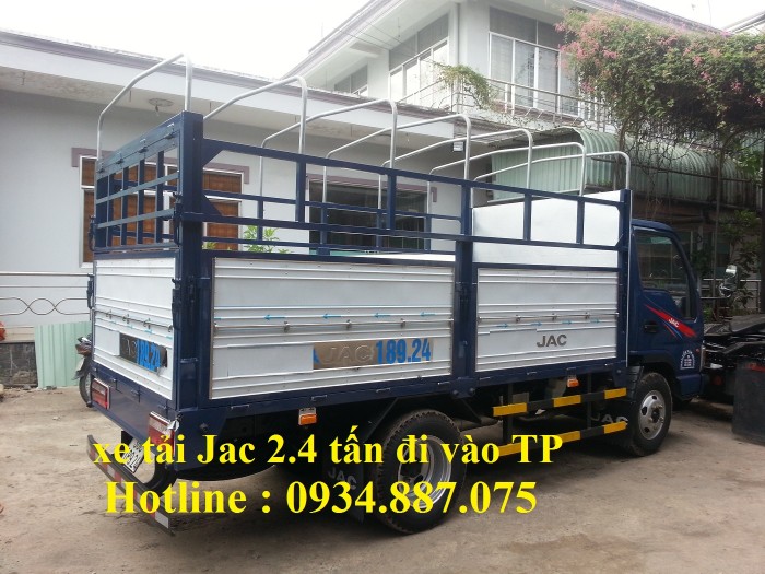 Bán xe tải Jac 2.4 tấn - jac 2.4 tấn - JAC 2.4 tấn (2t4) thùng dài 3.7 mét đi được vào thành phố