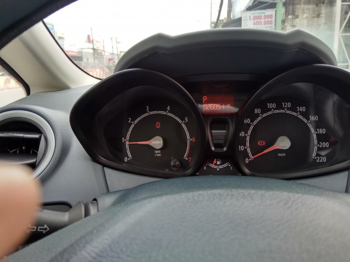 Ford Fiesta 2012, 26.000km, màu bạc, 430tr ko bớt, chính chủ.