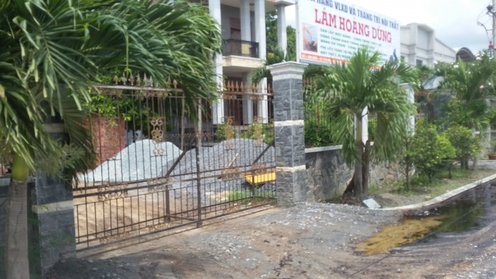 Kẹt tiền bán gấp lô đất thổ cư dt 108m2,đường Ba Si Đông, xã Phong Phú_ Bình Chánh.