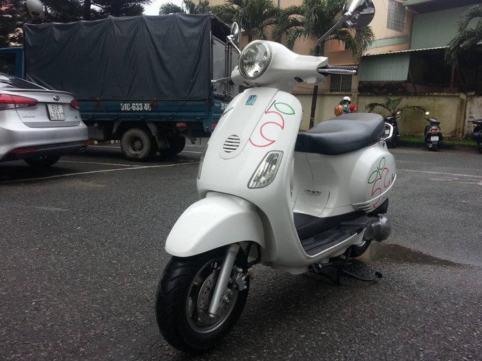 Vespa Diamond Blue 125Fi Phun Xăng Điện Tử Phiên Bản Apple Tuyệt Đẹp