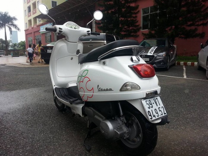 Vespa Diamond Blue 125Fi Phun Xăng Điện Tử Phiên Bản Apple Tuyệt Đẹp