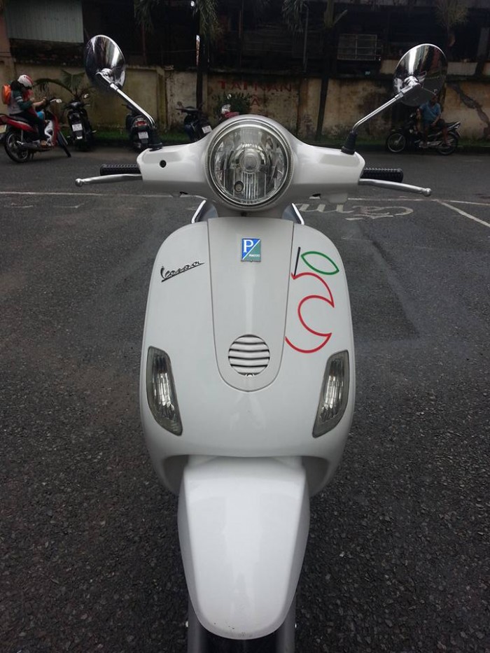 Vespa Diamond Blue 125Fi Phun Xăng Điện Tử Phiên Bản Apple Tuyệt Đẹp