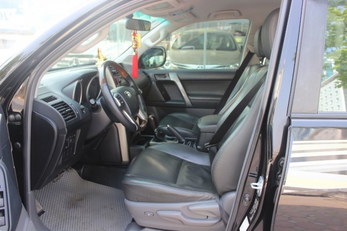 Toyota Prado 2011 màu đen