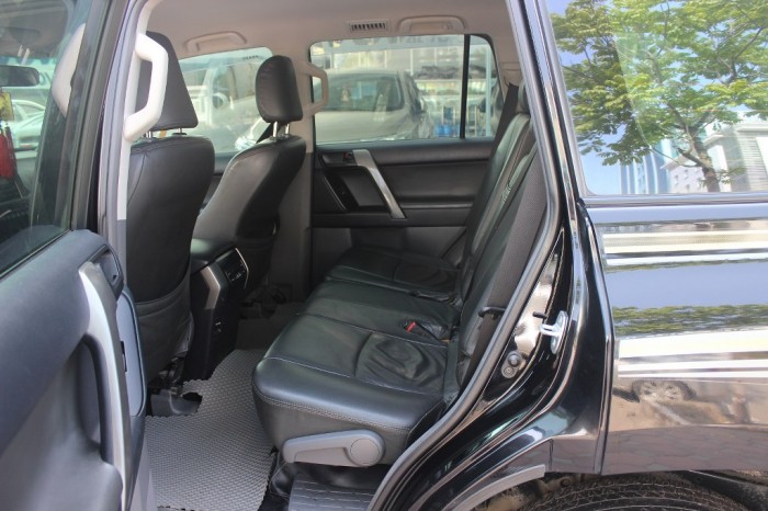 Toyota Prado 2011 màu đen