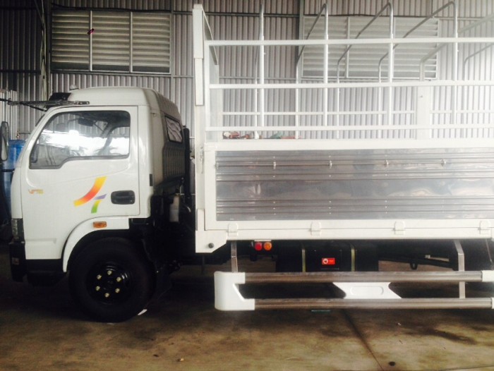 Xe tải Veam VT750 thùng dài 6m2