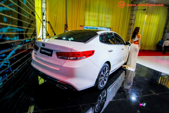 Kia Optima diện mạo mới đẳng cấp mới trong cùng phân khúc 2016