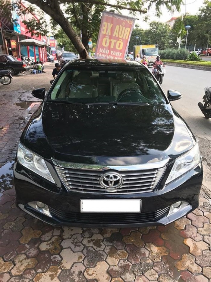 Bán Toyota Camry 2.0E 2012