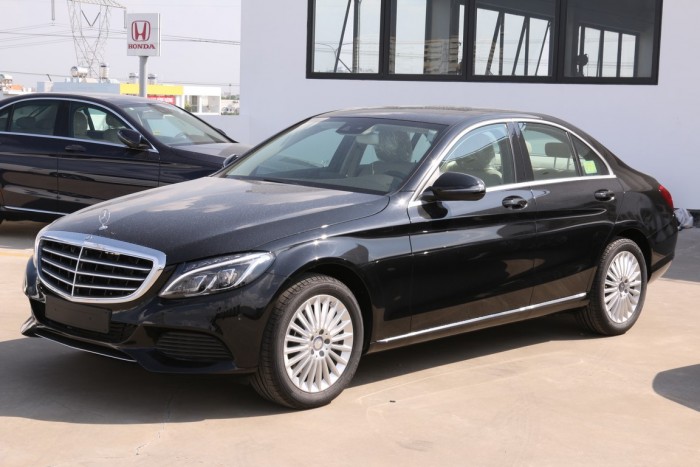 Khuyến mãi siêu khủng cho Mercedes C250.2016- số lượng có hạn.