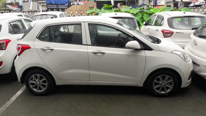 Bán Hyundai Grand i10 1.0Mt trắng ưu đãi lên đến 20 triệu đồng và hơn thế nữa, xe giao ngay