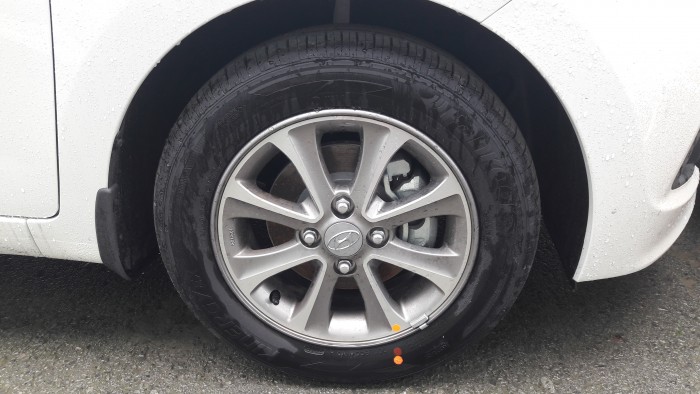 Bán Hyundai Grand i10 1.0Mt trắng ưu đãi lên đến 20 triệu đồng và hơn thế nữa, xe giao ngay