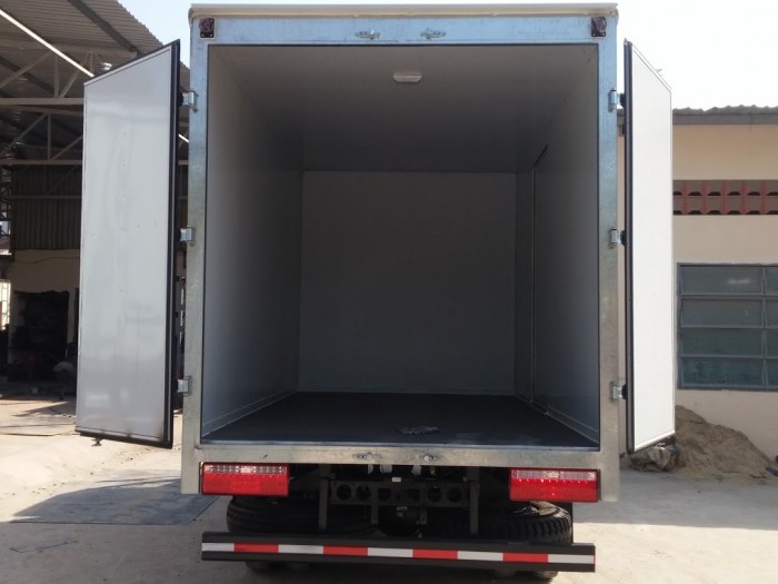 Xe tải Veam VT252 tải trọng 2T4 thùng dài 4,1m