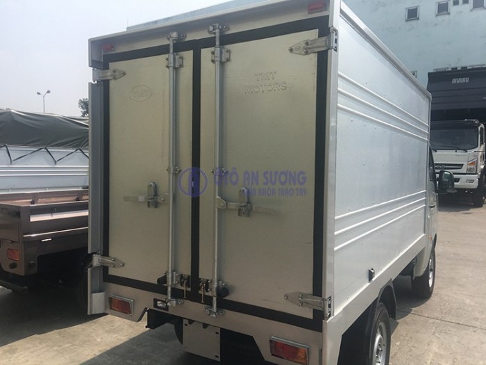 Xe tải Tata Ấn Độ 1T máy xăng