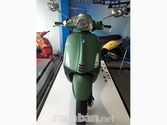 Vespa chính hang4n Topcom hân hạnh đón chào quý khách gần xa