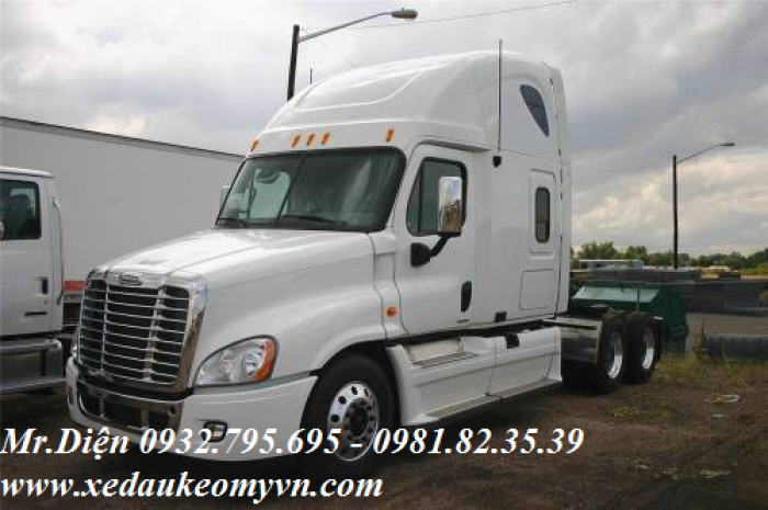 Xe đầu kéo Cascadia 2 giường 2013, thông tin về xe Freighliner cascadia 2013,xe đầu kéo mỹ 0 giường Freightliner