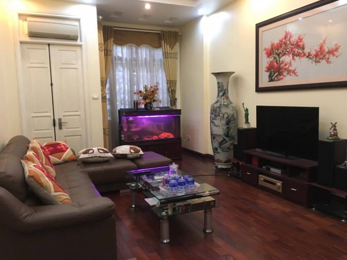 Bán nhà ở đủ tiện nghi đẹp nhất Thái Hà, 60m2, 6tầng, ôtô vào nhà