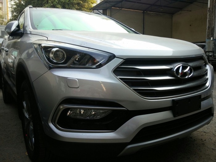 Hyundai Santa Fe 2016 mới 100%