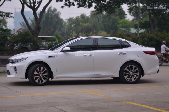 Optima 2.4GT Line đẳng cấp trong phân khúc D